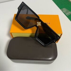Louis Vuitton Black Sunglasses